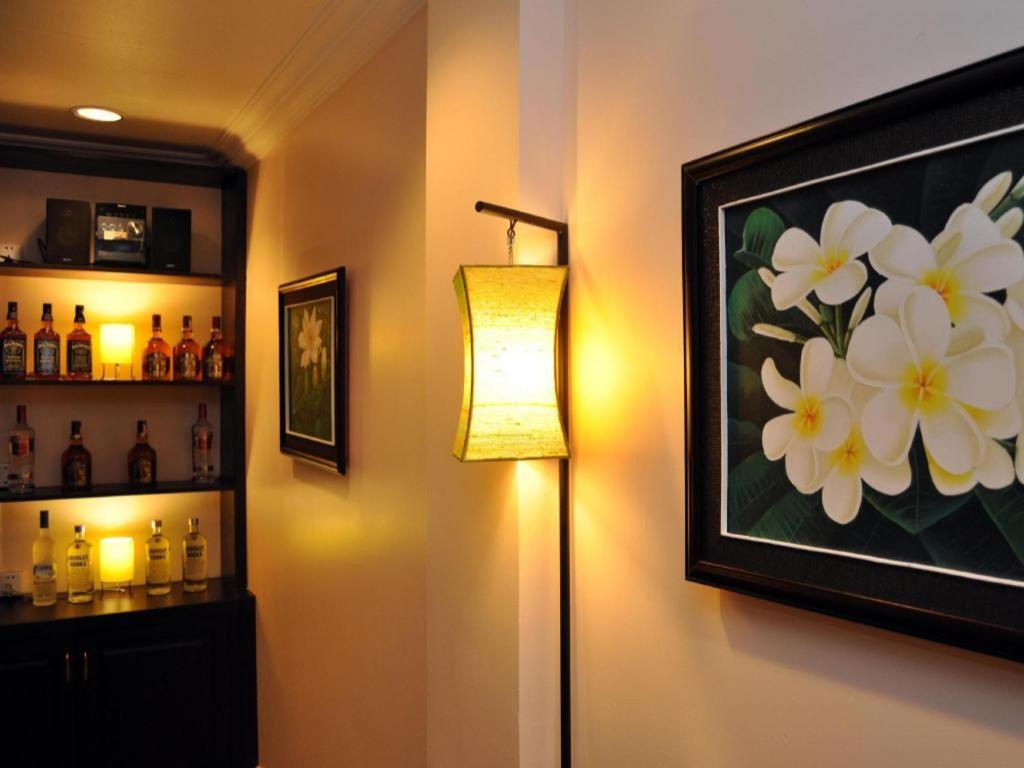 Jun Yue Hotel Phnom Penh Extérieur photo