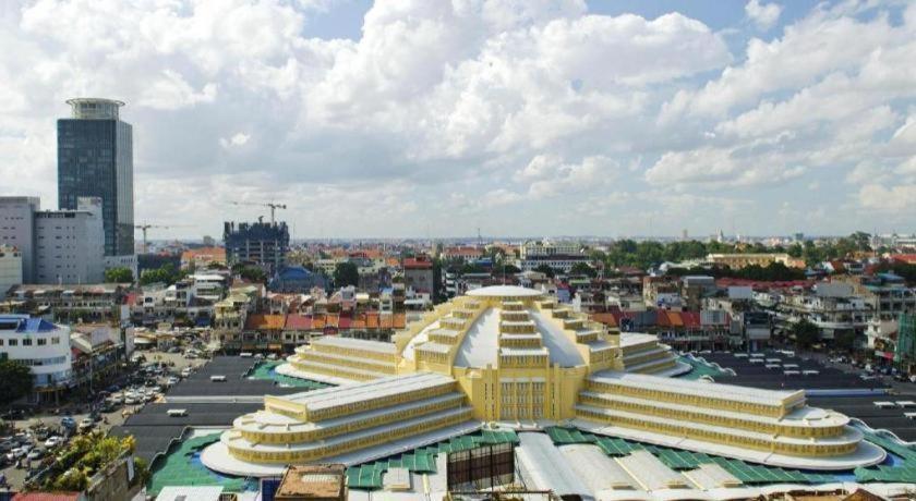 Jun Yue Hotel Phnom Penh Extérieur photo